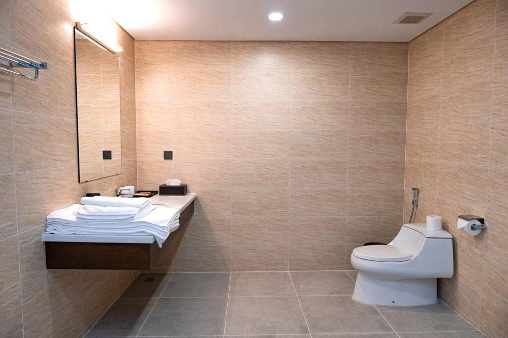 1Br - 1 Sofa Bed Luxurious 5-Stars Resort Phuc Yen Экстерьер фото